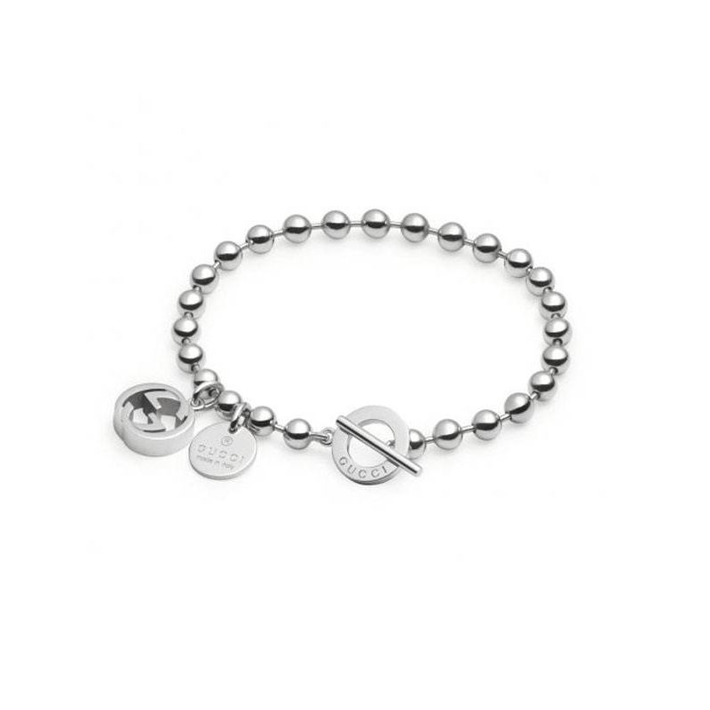 Pulsera Gucci plata y colgantes Pulsera Gucci plata y colgantes