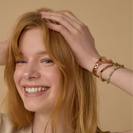 Pulsera Viceroy Chic en acero Ip dorado con piedras de colores y aro 14049P01012