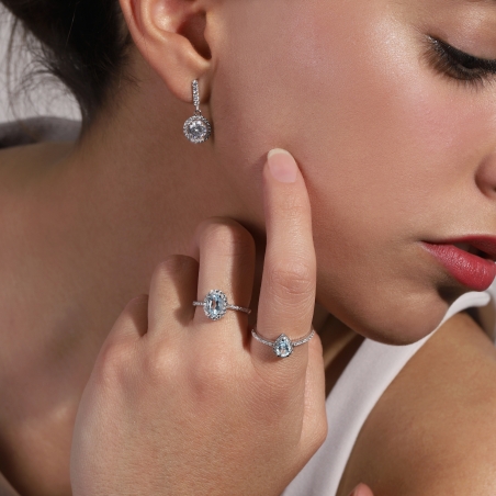 Anillo Oro 18k aguamarina y diamantes 0.22cts "Anklam"