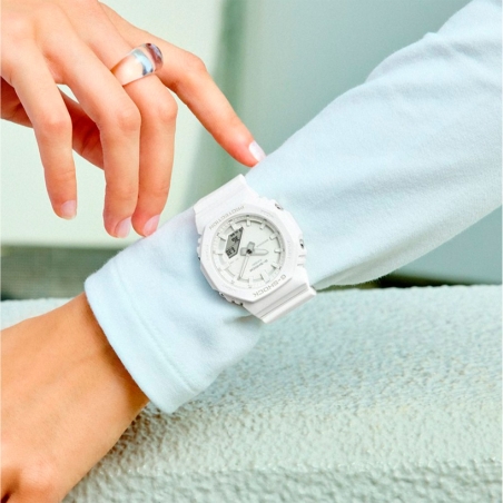 Reloj G-Shock Casio Blanco GMA-P2100-7AER