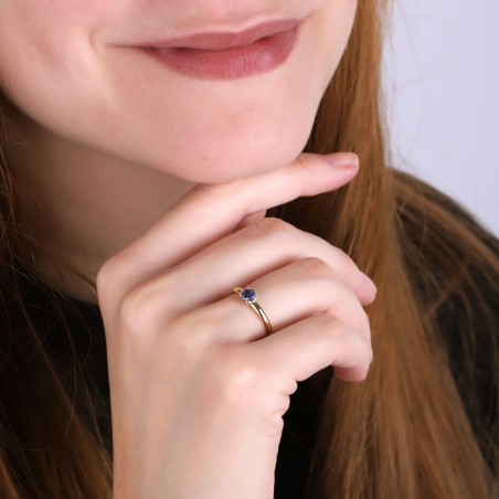 Anillo oro 18k y zafiro 4mm "Four"