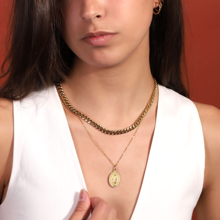 Medalla Oro 18k oval "Virgen Milagrosa"