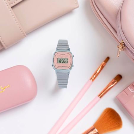 Reloj Casio retro vintage iconic LA670WEA-4A2EF