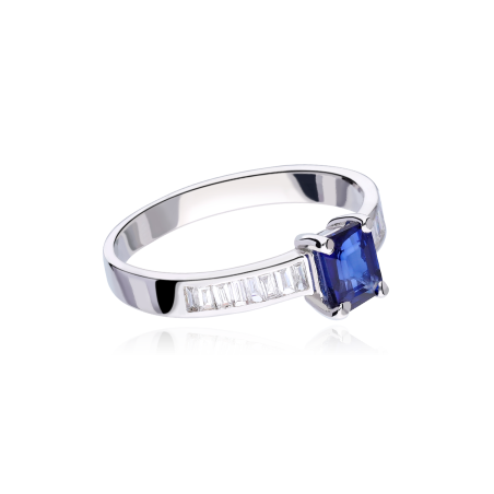 Anillo "Royalty" Zafiro y Diamantes 0.23cts