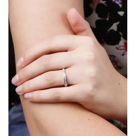 Anillo "Terni" Oro Blanco 18k y Diamantes 0.20 cts