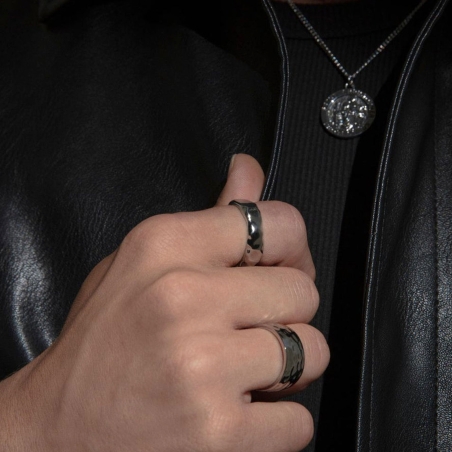 Anillo Viceroy de hombre de acero tipo martillado 15164A02