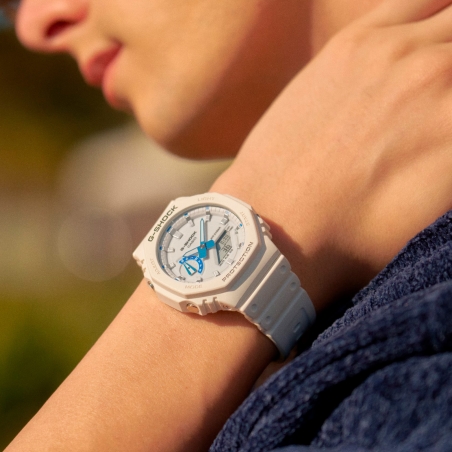 Reloj Casio G-Shock blanco GA-2100HDS-7A ER
