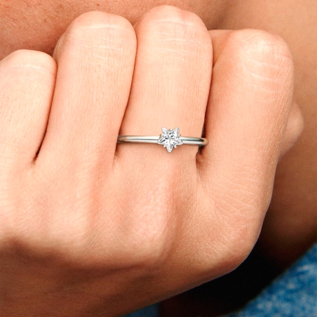 Anillo Pandora Solitario Estrella 190026C01