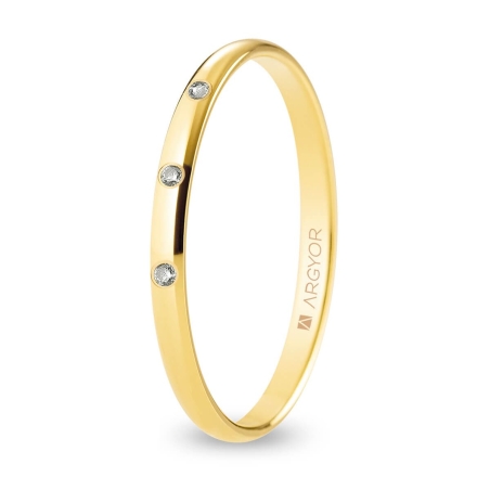 Alianza de boda oro amarillo 9k acabado pulido con tres diamantes 2 mm
