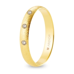 Alianza de boda oro amarillo 9k acabado hielo con tres diamantes 3.5 mm