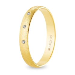 Alianza de boda oro amarillo 9k acabado hielo con tres diamantes interior plano 3.5 mm