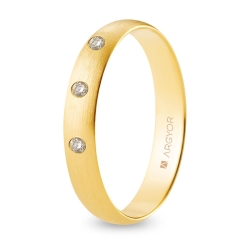 Alianza de boda oro amarillo 9k acabado satinado con tres diamantes 4 mm