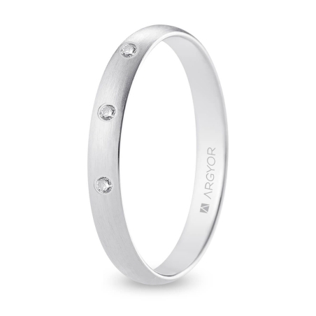 Alianza de boda oro blanco 9k acabado satinado con tres diamantes 3 mm