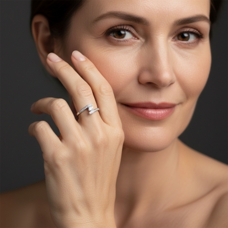 Anillo Oro blanco 18k y diamantes 0.34cts "Grazie"