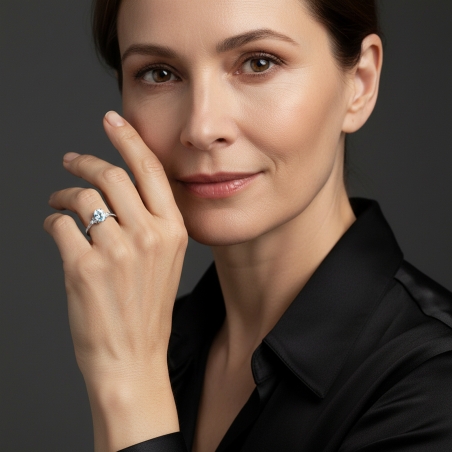 Anillo Oro 18k, aguamarina y diamantes 0.25cts "Almada"