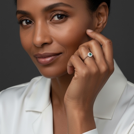 Anillo Oro 18k, esmeralda y circonitas "Rousel"