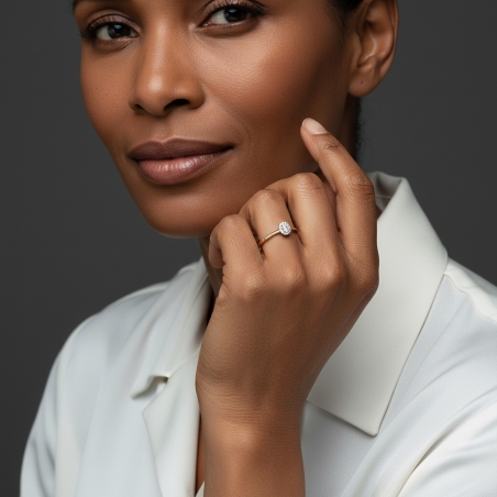 Anillo Oro 18k y diamantes 0.20cts "Ovalus"