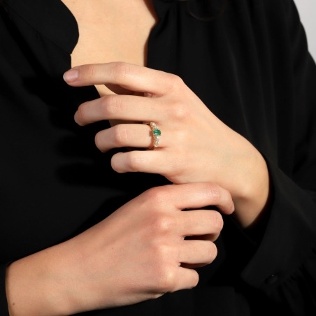 Anillo Oro 18k, esmeralda y diamantes 0.42cts "Charlotte"
