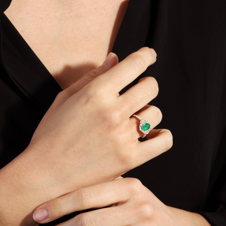 Anillo Oro 18k, esmeralda y diamantes 0.69cts "Basset"