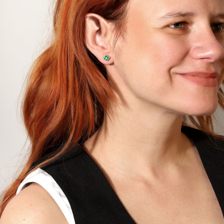 Pendientes Oro 18k, esmeraldas y diamantes 0.07cts "Vann"