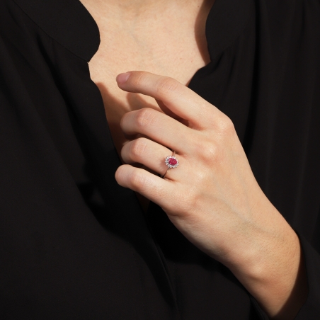 Anillo Oro 18k, rubí y diamantes 0.15cts "Dree"