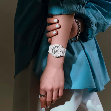 Reloj Casio G-Shock GMA-P2110-7AER