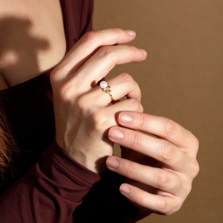 Anillo Oro 18k, circonitas y perlas "Trebi"