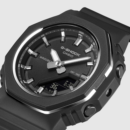 Reloj Casio G-Shock GMA-P2110-1AER