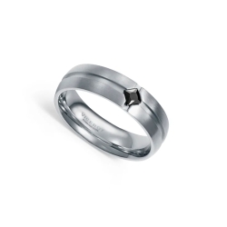 Anillo Viceroy acero y circonita negra 14388A0