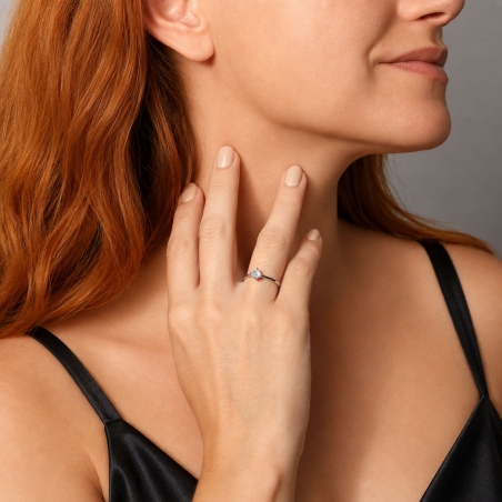 Anillo Plata primera ley y circonita "Poova"