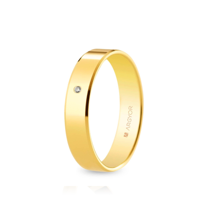 Alianza de boda oro amarillo 9k biselada con diamante talla brillante 4 mm