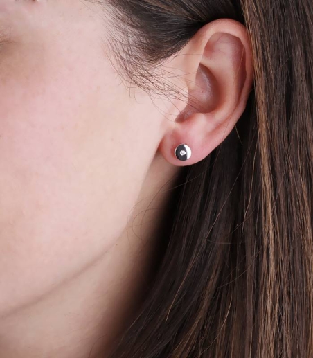 Pendientes Oro 18k y diamantes 0.03cts "Mara"