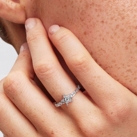 Anillo Pandora estrella baguette 195072C01