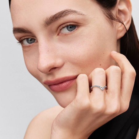 Anillo Pandora tiara baguette 195085C01