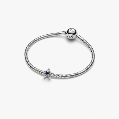 Charm Pandora estrella calada 735034C01