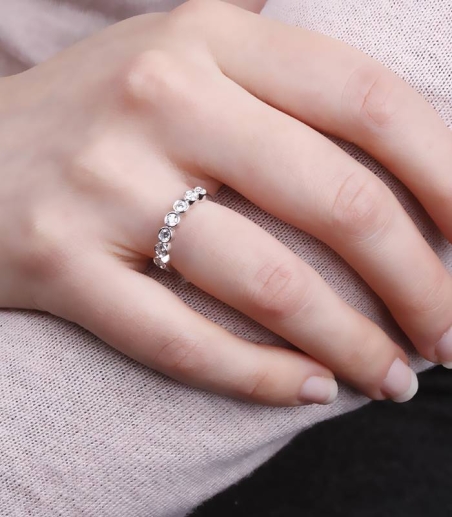 Anillo "Chioggia" Oro Blanco 18k y Diamantes 0.45 cts
