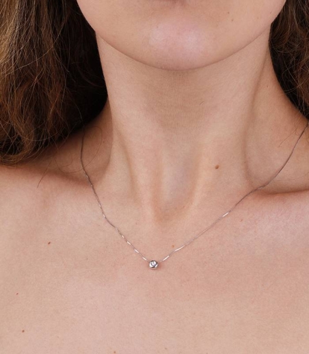 Gargantilla Oro blanco 18k y Diamante 0.02 cts "Bimo"