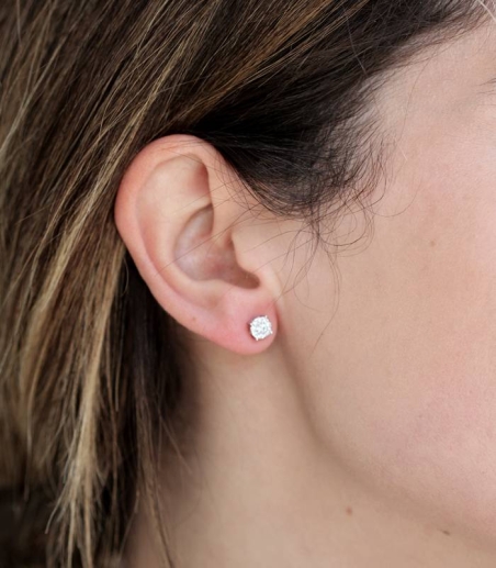 Pendientes de Oro blanco con diamante compuesto