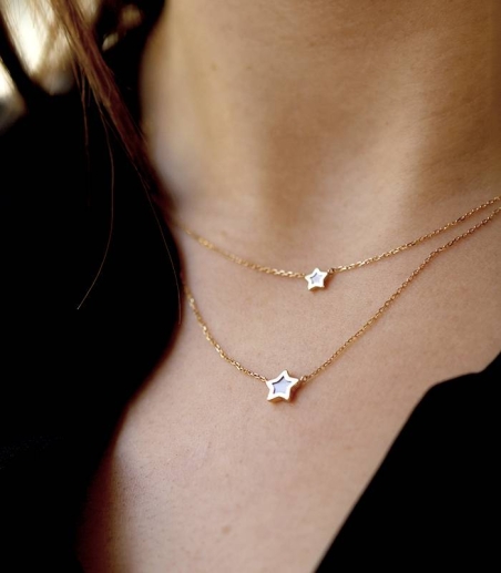 Gargantilla "Estrellas Hermanas" en Oro 18k y nacar