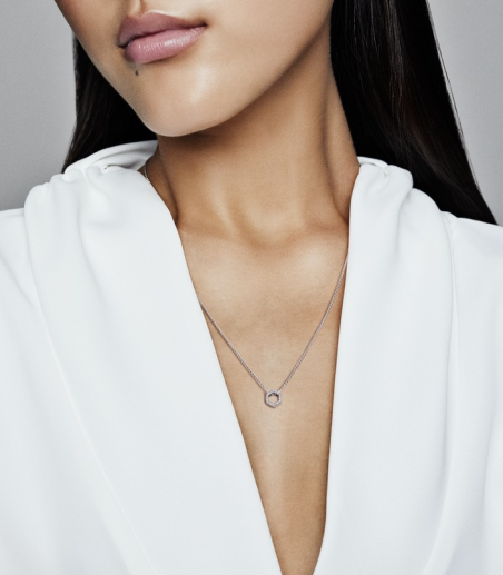 Collar Hexágono de Panal Brillante 398787C01