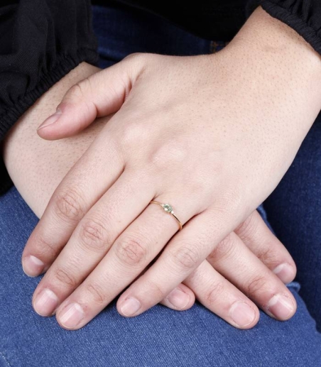 ANILLO "SETTAT" ESMERALDA Y DIAMANTES 0.016 CTS
