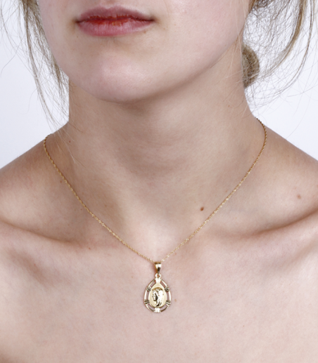 Medalla Virgen Niña Oro 18k "Tiddas"