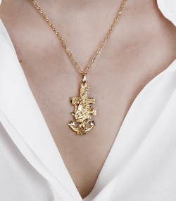 Cruz marinera Virgen del Carmen oro 18k
