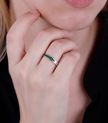 Anillo Oro 18k y esmeraldas "Guelmin"