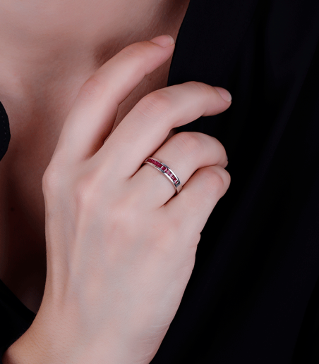 Anillo Oro 18k y rubíes "Guelmin"