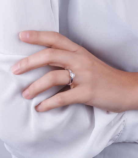 ANILLO "COLLEGNO" ORO BLANCO 18K Y DIAMANTE 0.25 CTS