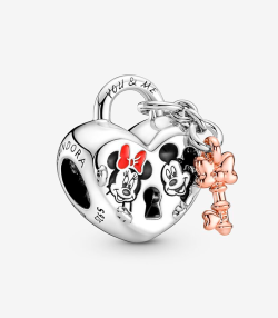 Charm en plata de ley Corazón de Amor de Mickey