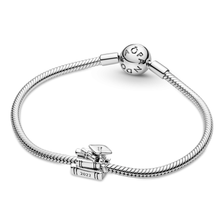 CHARM PANDORA PLATA DE LEY GRADUACION 2022 790790C00