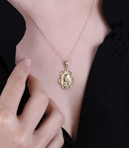 Medalla Oro 18k "Virgen Niña con velo"