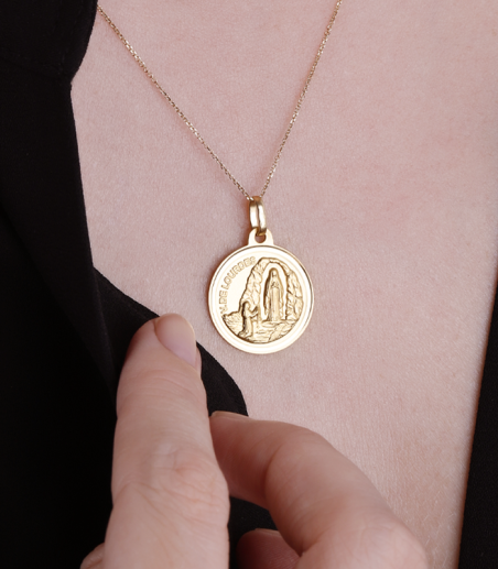 MEDALLA VIRGEN DE LOURDES 18 MM ORO 18K